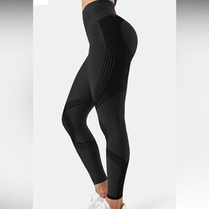 FANKA Black High-Waisted Compression Leggings 7/8 length MED